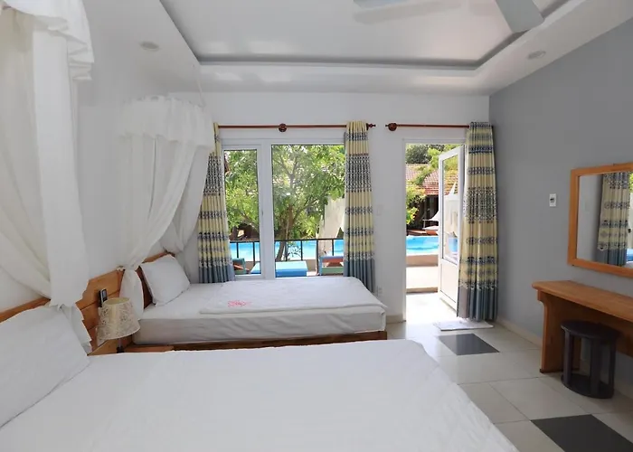 MAY Bungalow