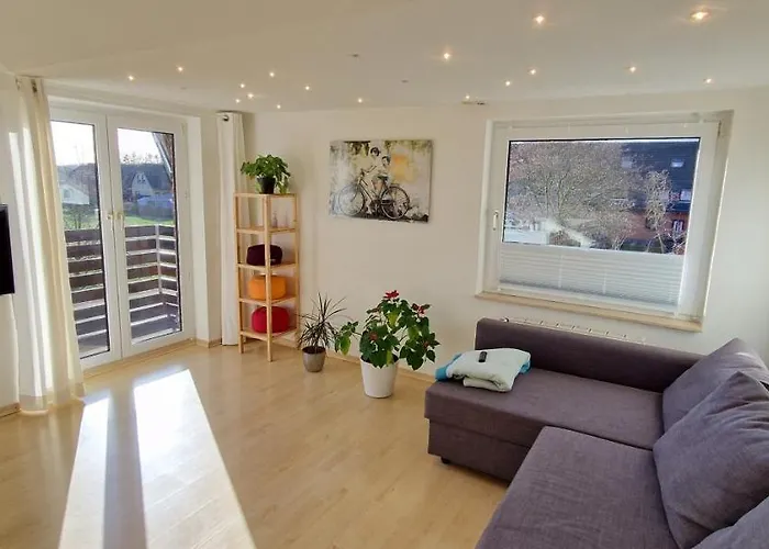Schöne Wohnung mit Blick ins Grüne Messenah Exhibition apartment