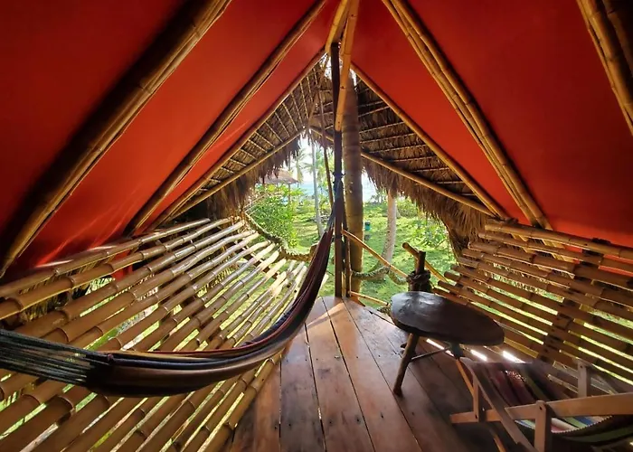 Derek'S Place Eco-Lodge