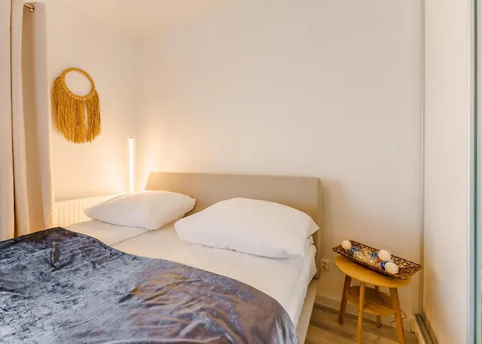 Sunset Resort Iii, Nadmorska 100A