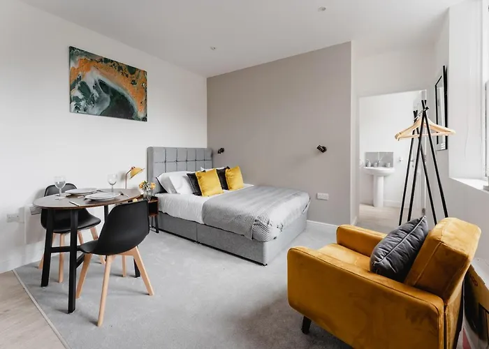 Prescott Court By Guestz