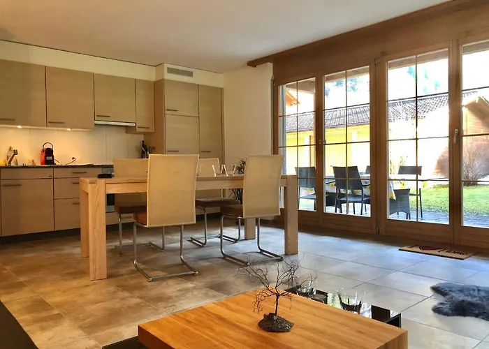 Komfortabel, Perfekte Lage, neue Wohnung, gratis P