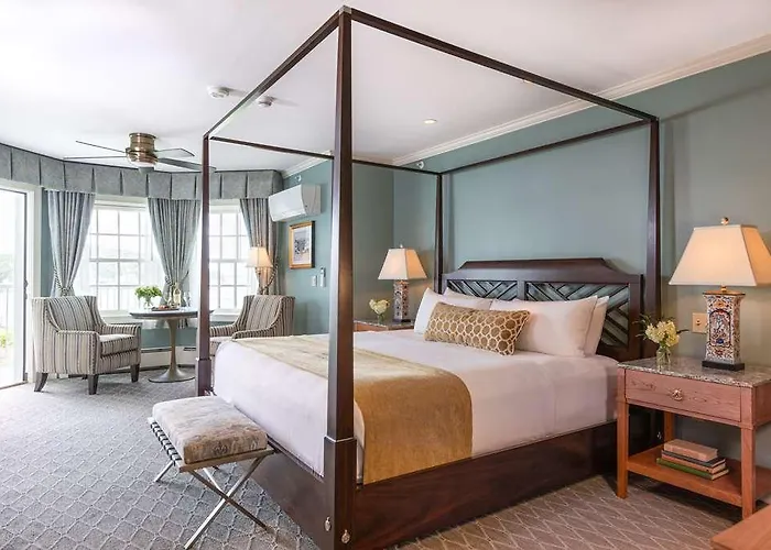 The Bar Harbor Inn