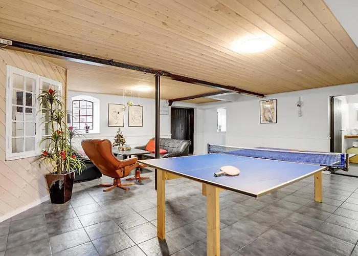 Beautiful Apartment In Esbjerg V
