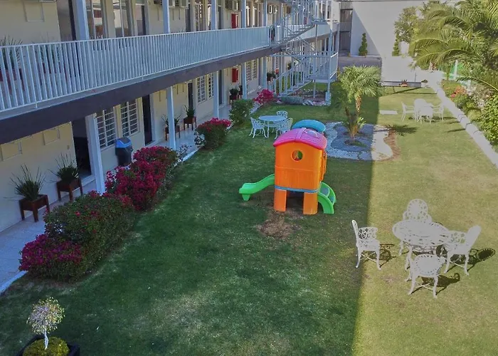 Hotel Del Alba Inn & Suites