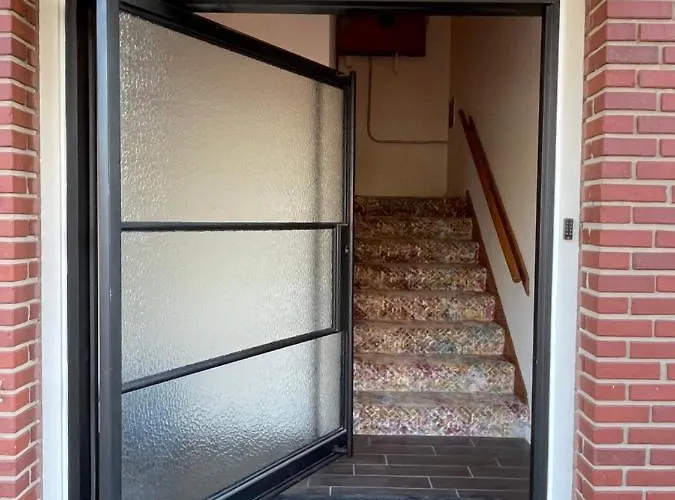 Brick Street Apartment-Studio Suite