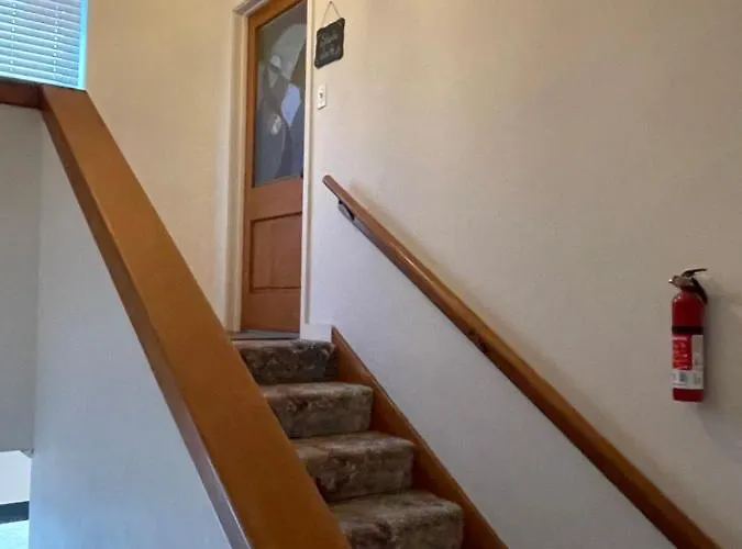 Brick Street Apartment-Studio Suite