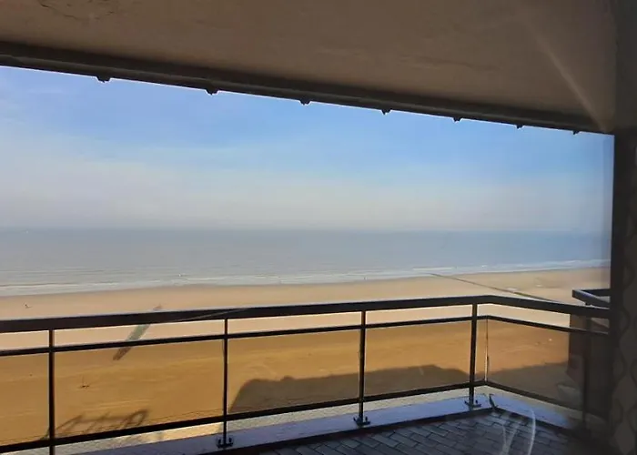 Large beachstudio seaview Blankenberge near Brugge