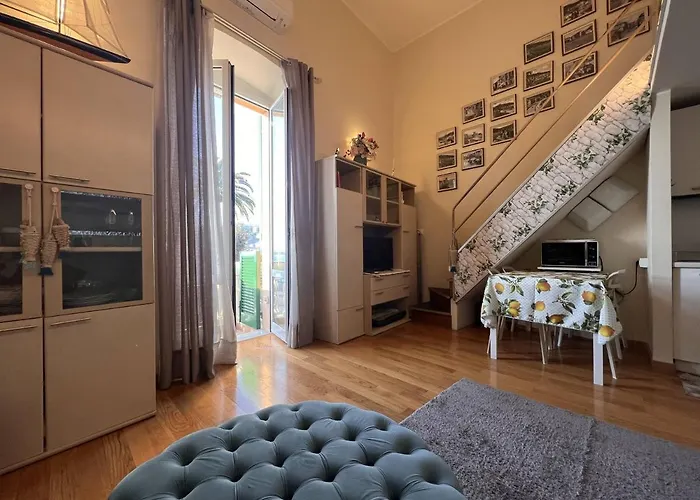Welcome Riviera - Al Castello-Vista Mare -Romantico E Centrale A 20 Metri Dal Mare-Toll Parking At 20 Euro Per Day To Be Booked In Advance -Subject To Availability