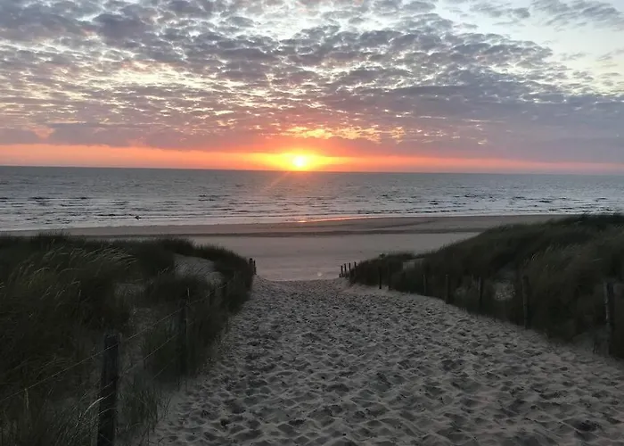 Have A Nice Stay! -The Birdhouse, Tiny Home Close To The Beach