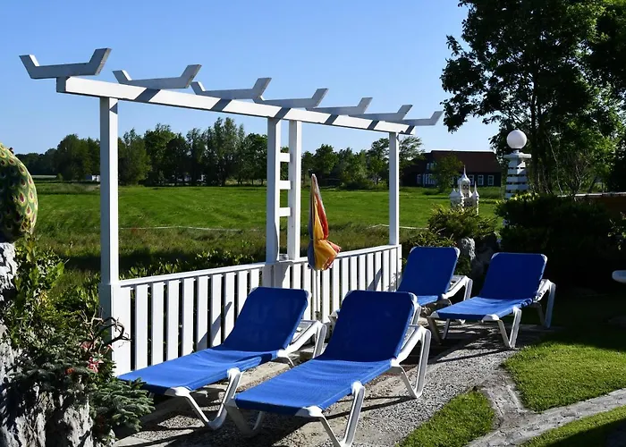 Garni Hotel-Pension Holum
