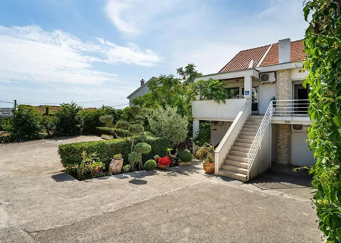 Apartments Juraj