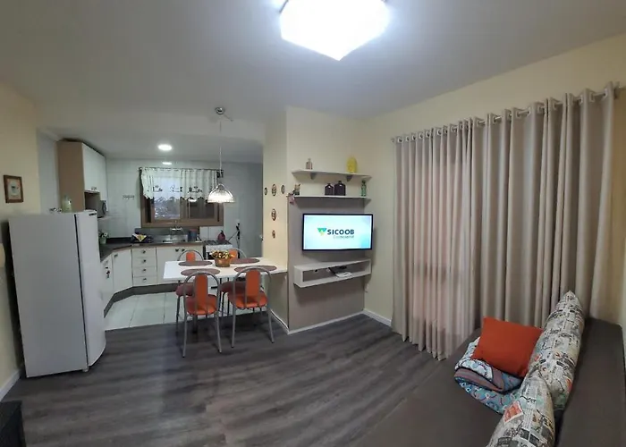 Apartamento espaçoso e impecável
