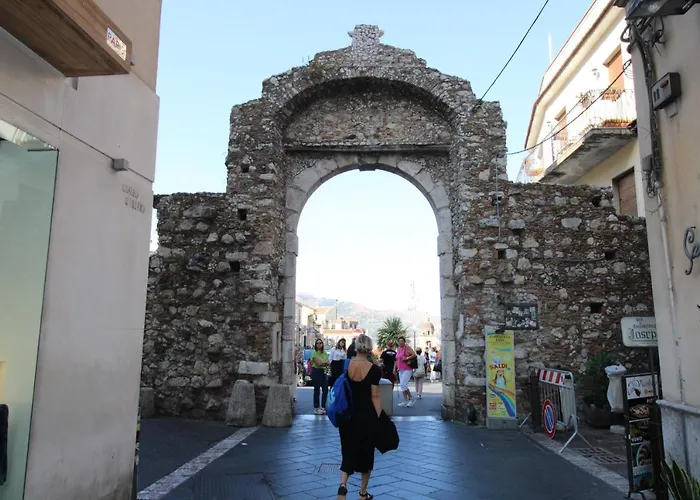 C'Est La Vie Taormina