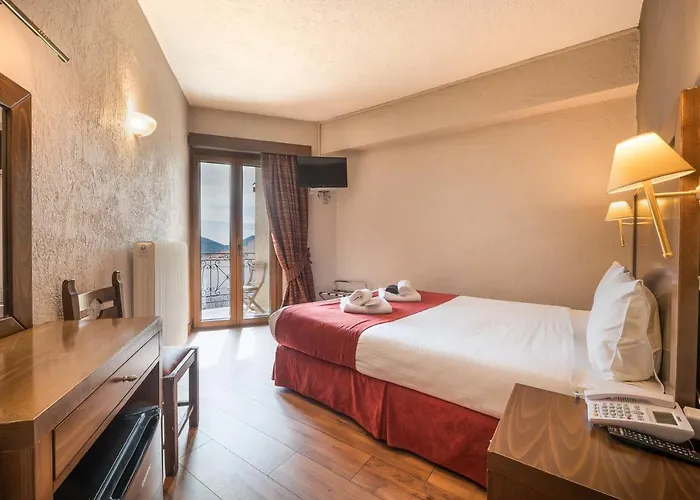 Arahova Inn Hotel