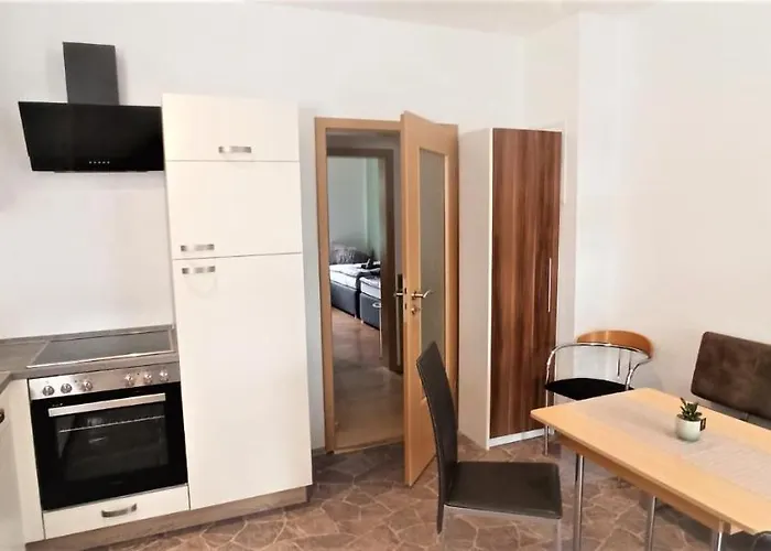 Apartment für bis zu 6 Personen mit Balkon