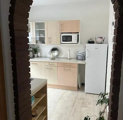 2-Zimmer Wohnung 80qm bis 4Pers.
