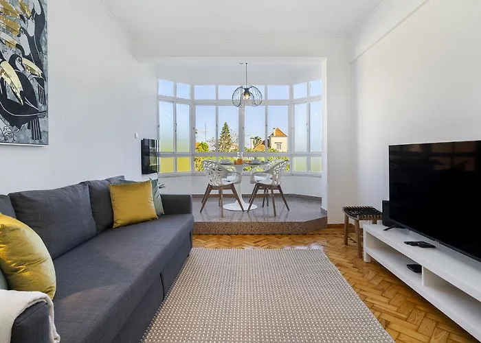 Whome Peaceful River Views In Alges Perfect For Families