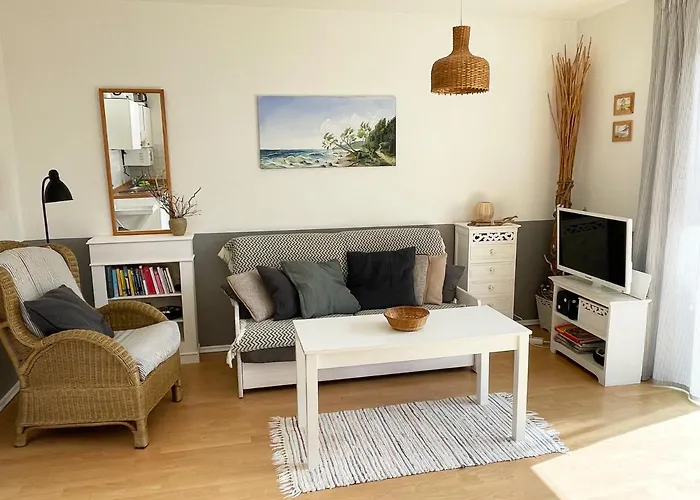 Gemütliche 2 Zi-FeWo mit Terrasse, Strandnähe, WIFI