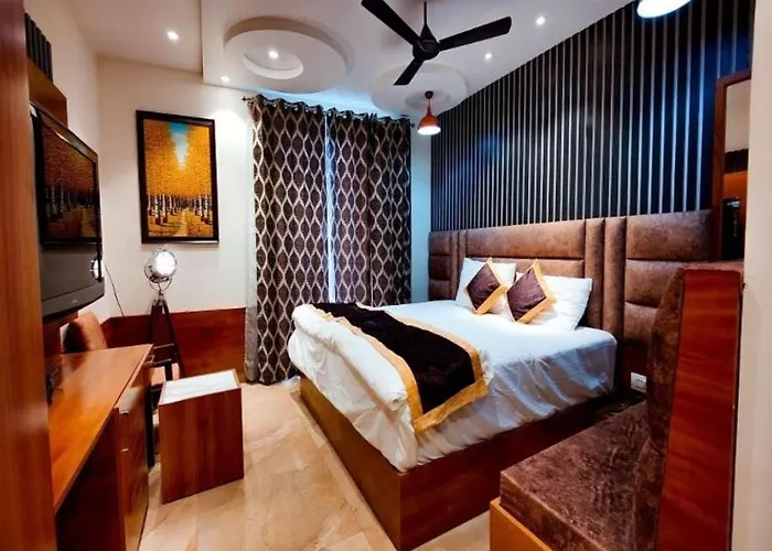 Hotel Joylife- Chotu Ram Chowk Rohtak Haryana