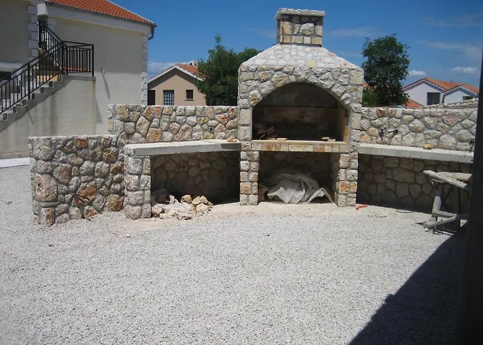 Apartments Ruzic Njivice