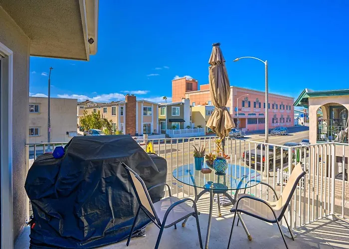 Newport Beach Vacation Rental - Short Walk To Pier