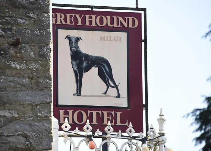 Greyhound Hotel