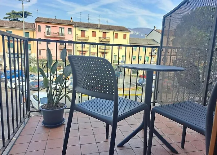 Lotus, Appartamento Con Soppalco A Caprino Veronese