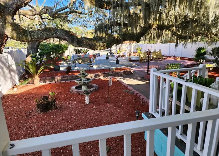 Tybee Island Inn Bed & Breakfast