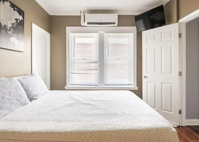 Riverfront Penthouse Suite In Midtown Harrisburg Near Hershey