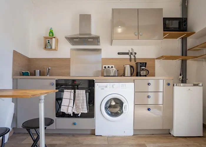 Petite Maison De Charme Au Coeur Du Centre Ville
