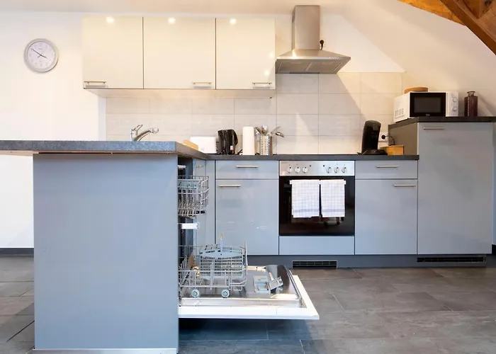 Workers Apartment Near Kleve - 3 Bedrooms - 8 Single Beds