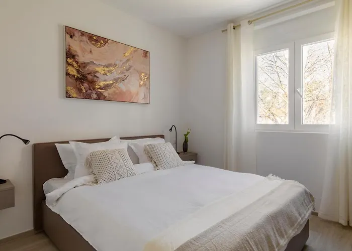 Lugano Superior Suites - Free Parking