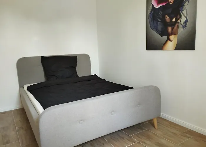 Appartement 4 Personen - Zimmer in Wohnung, zentral, ruhig, modern