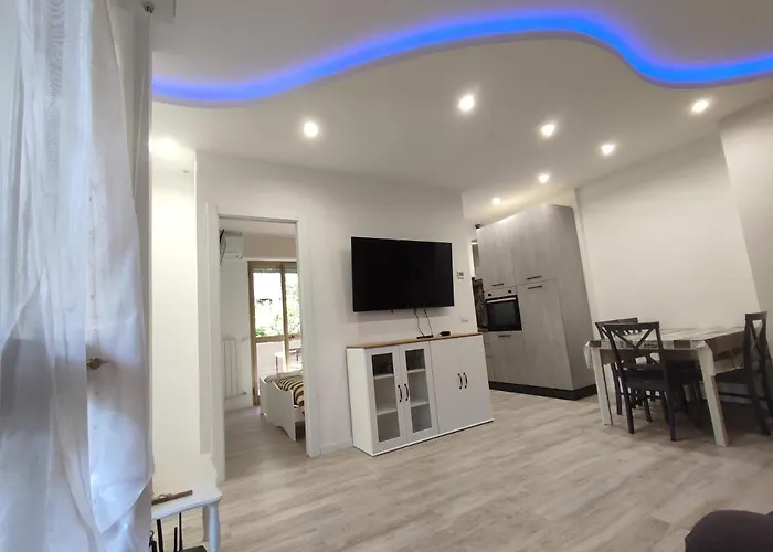Beach House Garden, 300M Dal Mare, Wifi, Bici, Giardino Privato, Clima