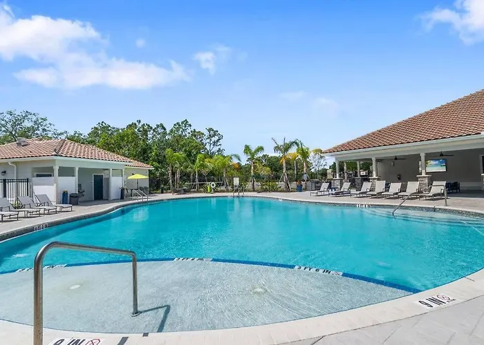Elegant 1Br/1Ba Condo With Pool, Gym And Laundry