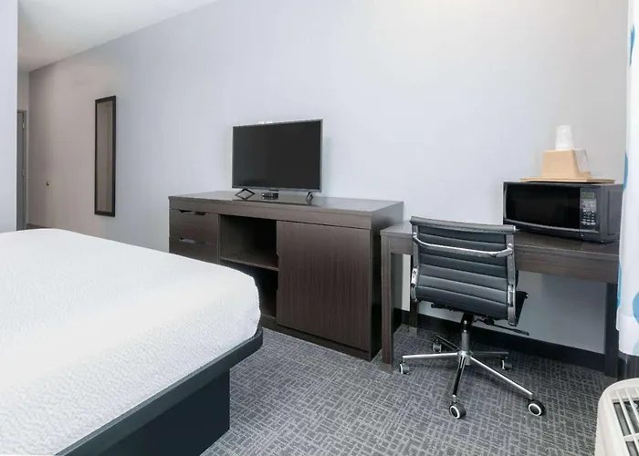 Days Inn By Wyndham Zachary La