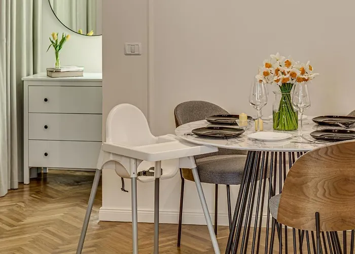 Central Family Apartment
