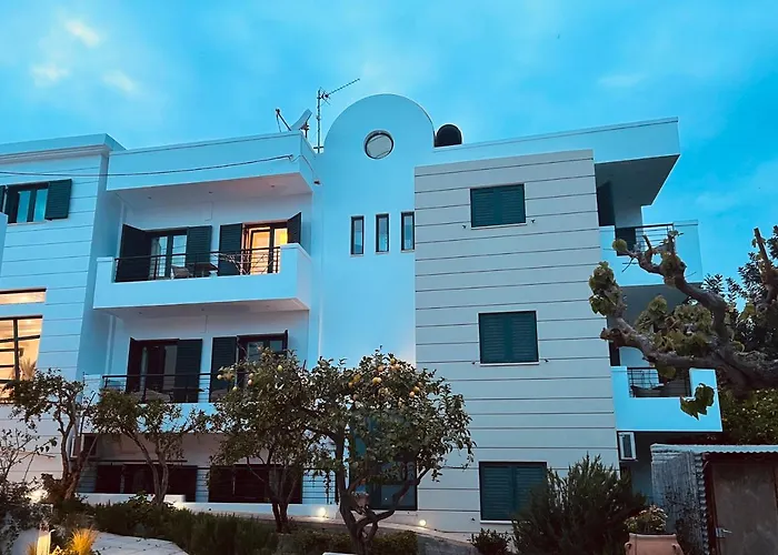 Myrthe Apartments
