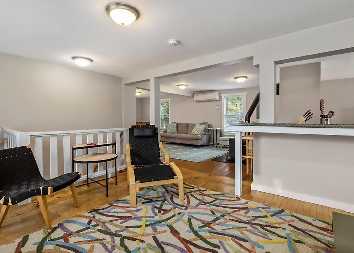 The Brew House - 2Nd Floor Private Apartment - Located Above Newscapes Brewing