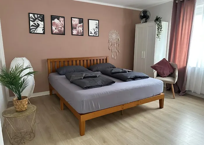 Romantic Bohemian Apartment Adenau, Center, Nahe Nürburgring