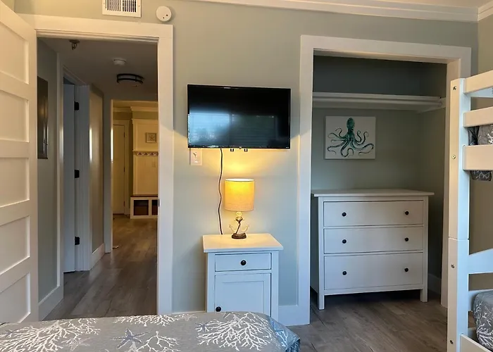 Classy Coastal - Boardwalk To The Beach, 3 Pools, Tennis