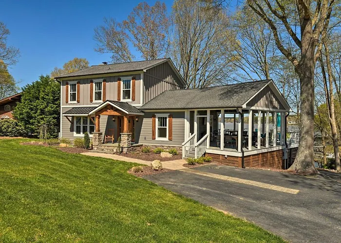 4Br Riviera Paradise With Private Dock!
