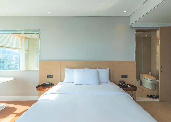 Hotel Marine view