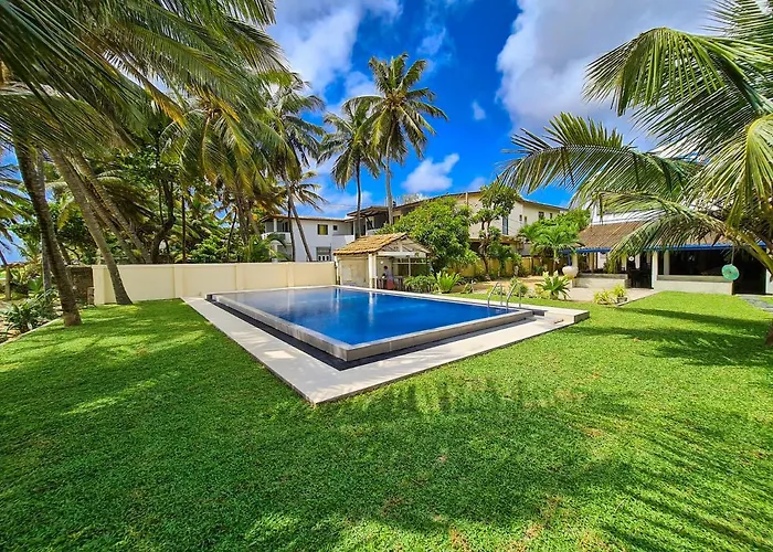 Star Beach Guest House