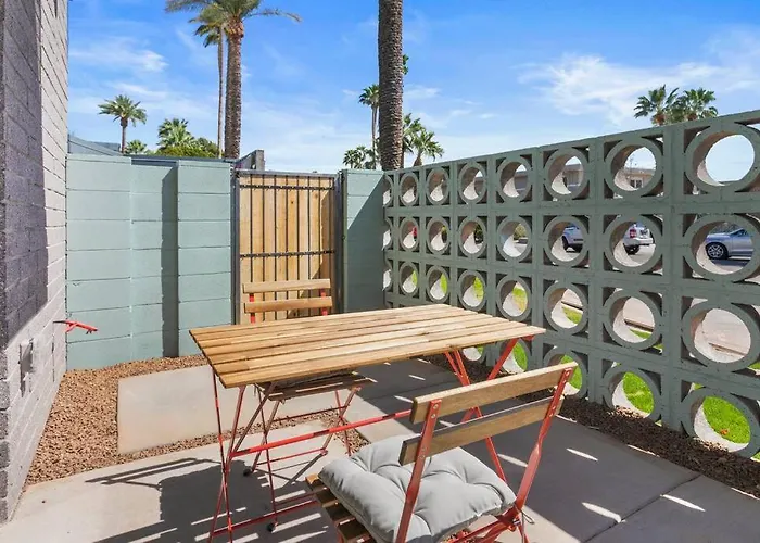 Poolside Studio W Rooftop Deck - Walk To Old Town