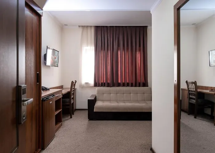 Makon Hotel