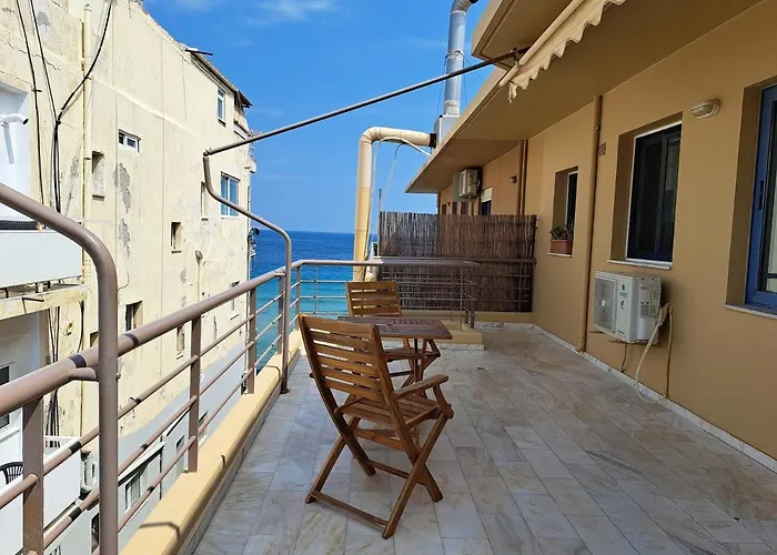 Nais Apartments & Studios