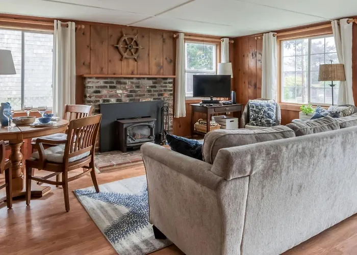 Cute Manzanita Beach House Mca 749 - Meredith Lodging