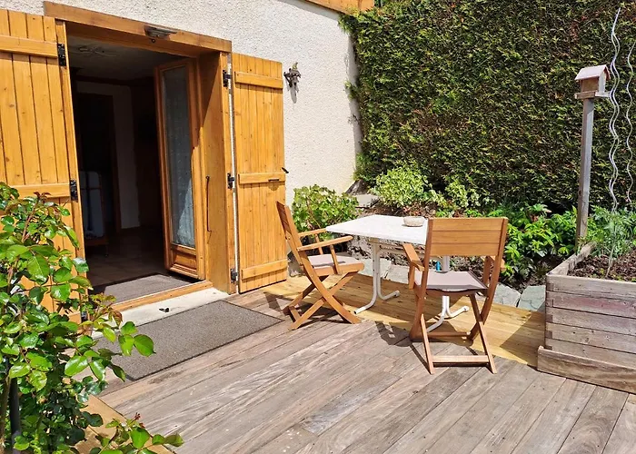 A4 Km De Megeve Tres Joli Studio Avec Jacuzzi ,Vue Sur Les Montagnes Au Calme